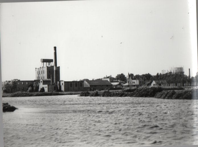 Wormerveer Rijspellerij Java eerst Molen de Jonge Voorn foto, Ophalen of Verzenden, 1920 tot 1940, Ongelopen, Noord-Holland