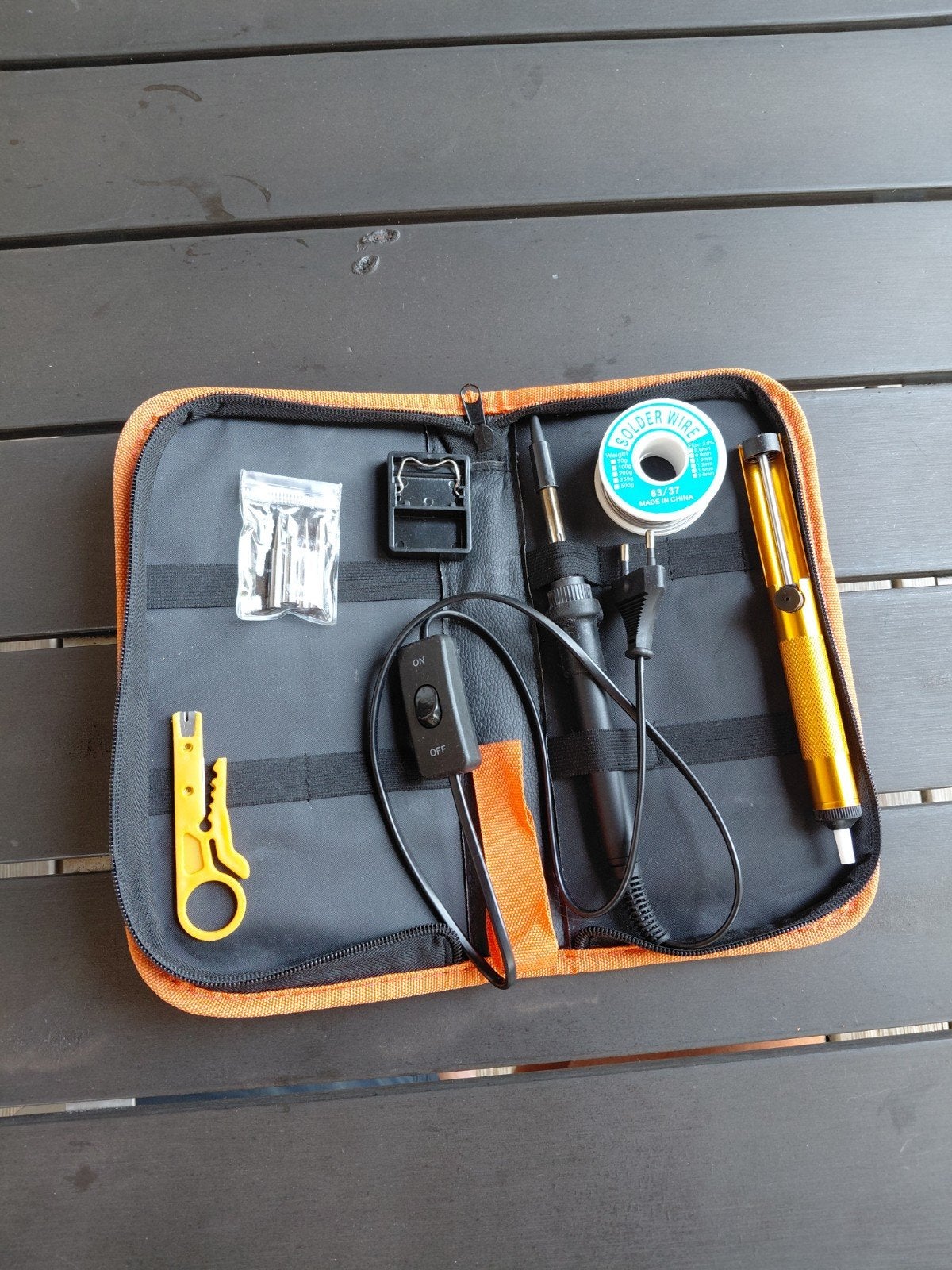 Soldeerboutset met accessoires in handige opbergetui, Ophalen of Verzenden, Nieuw, Gereedschapsset, Overige merken