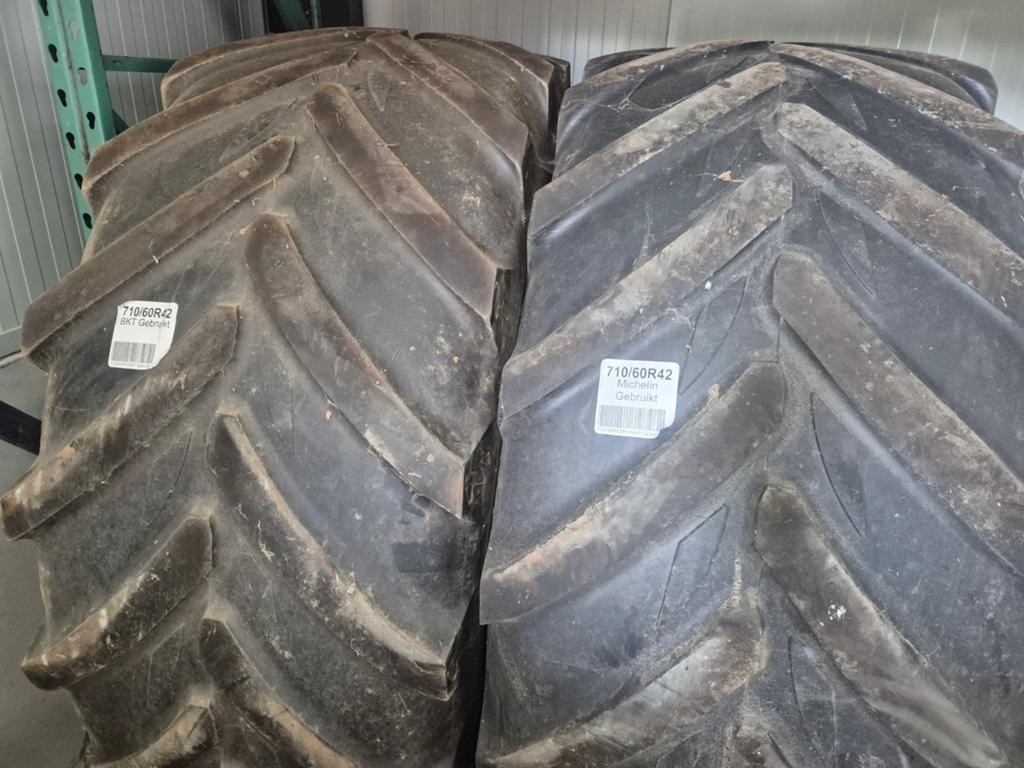 Mooie gezonde michelin banden 710/60r42, Zakelijke goederen, Agrarisch | Onderdelen | Banden, Velgen en Assen, Ophalen