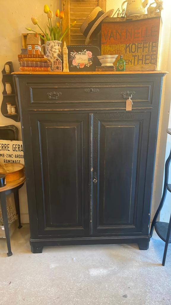 Oude Zwarte Brocante Meidenkast, Antiek en Kunst, Ophalen