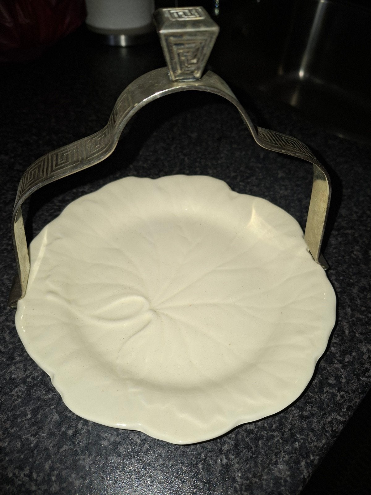 Wedgwood Edme Dysart Glaze Blad schaal met houder, Ophalen