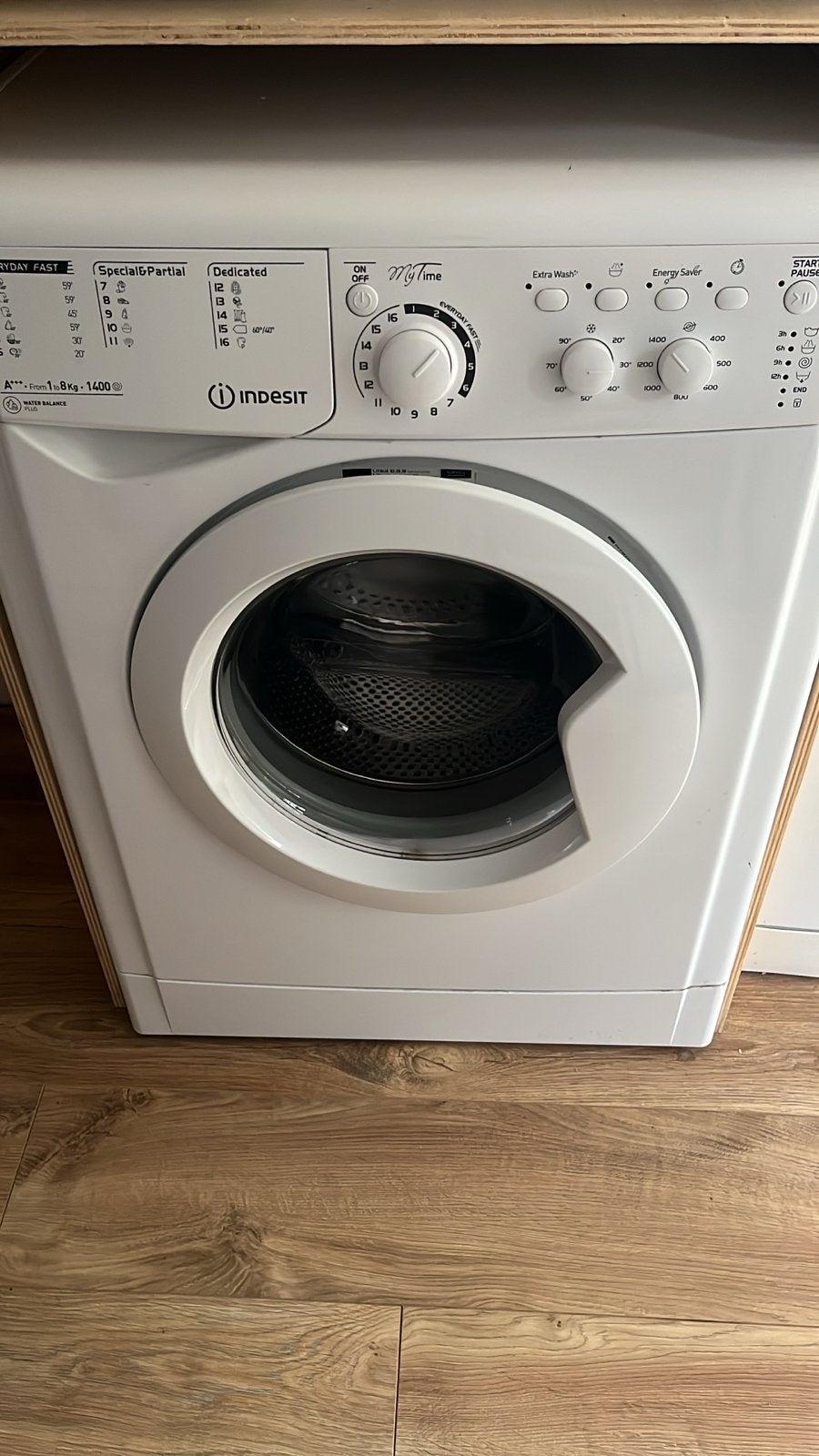 Indesit Wasmachine - 3 jaar oud, gebruikt in 1-persoons hui, Ophalen, 1200 tot 1600 toeren, 8 tot 10 kg, Zo goed als nieuw