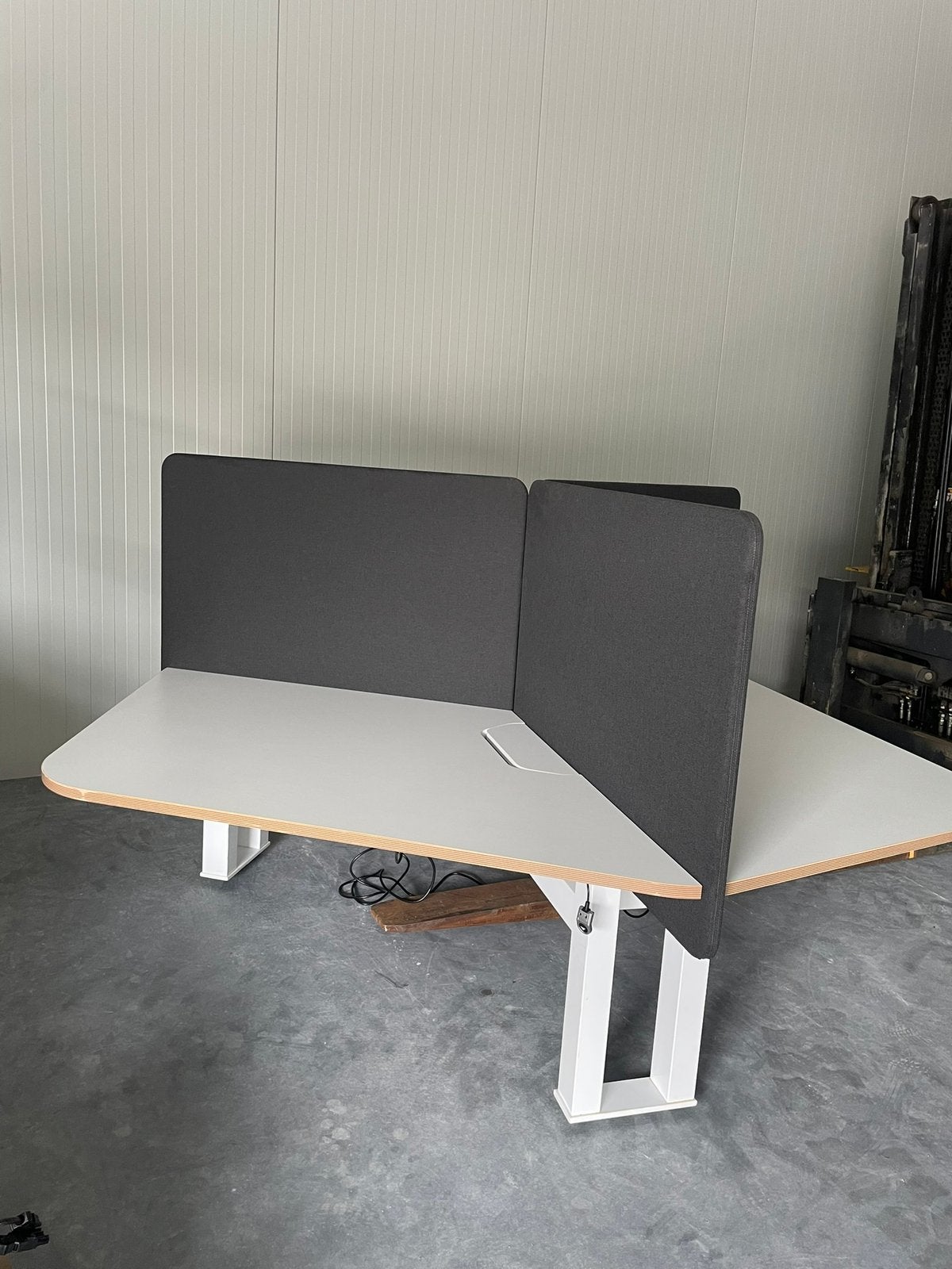 3-Zits elektrische zit/sta bureaueiland - In nieuwstaat!, Huis en Inrichting, Bureaus, Zit-sta bureau, 160 cm, Metaal, Ophalen of Verzenden