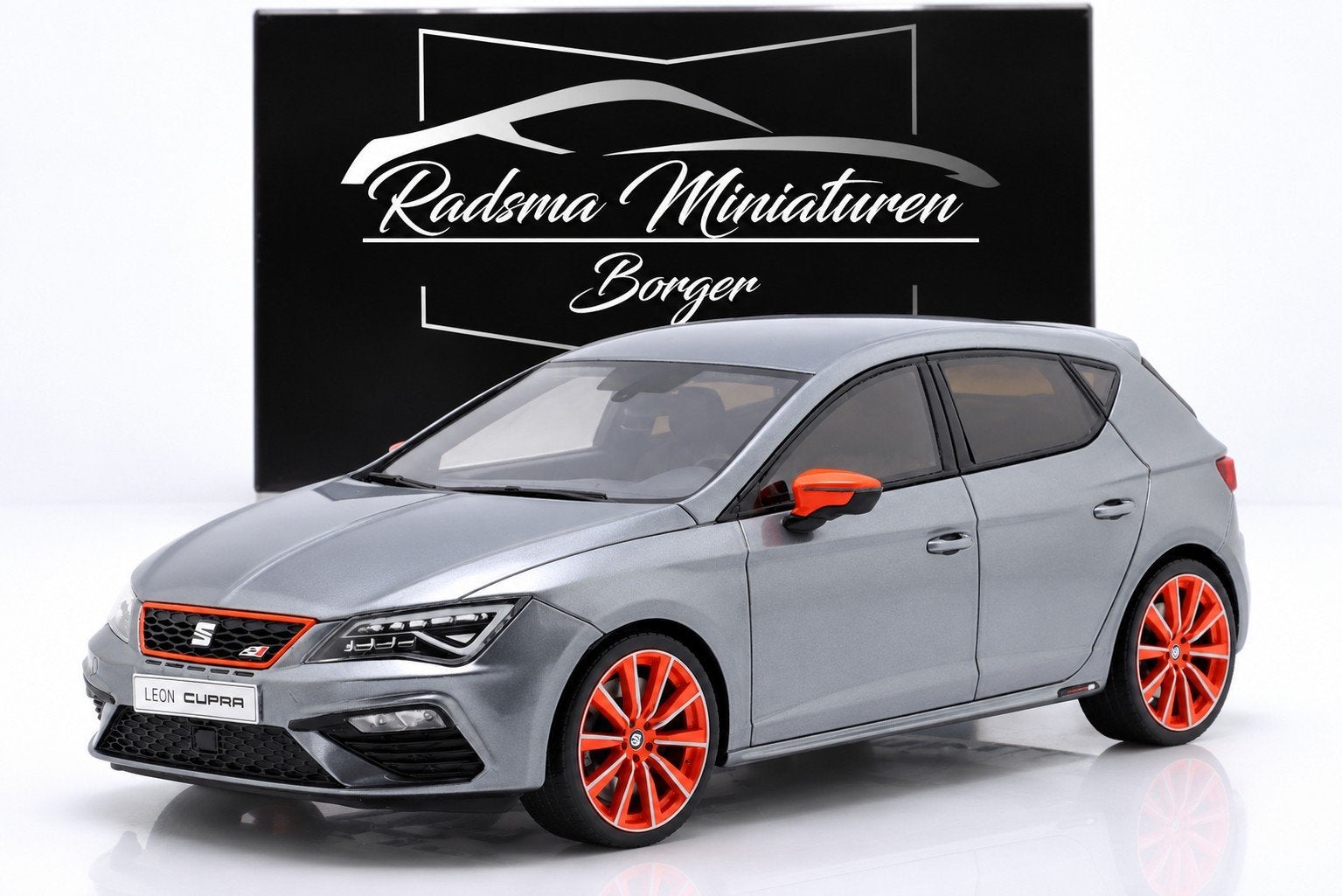 Seat Leon MK3 Cupra performance pack X7R - 1:18 Ottomobile, OttOMobile, Auto, Nieuw