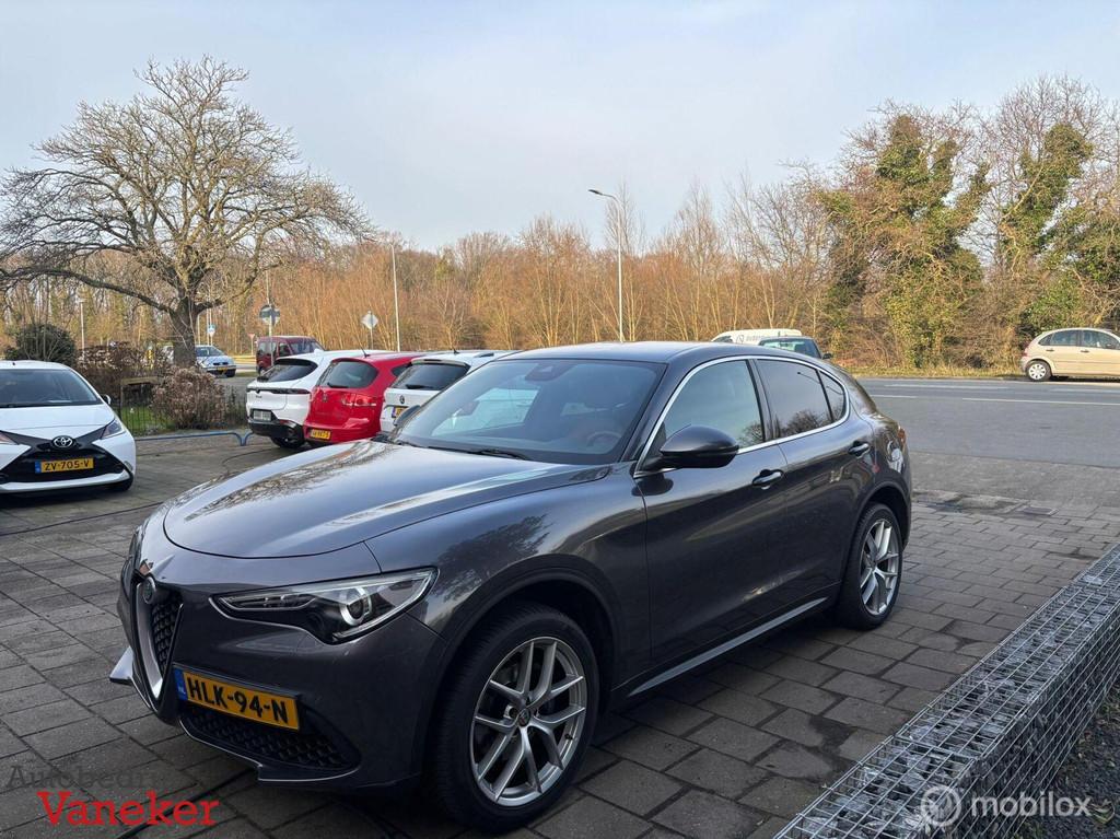 Alfa Romeo Stelvio Q4 280PK Veloce|BTW auto|ACC|VOL|Trekhaak, Euro 6, 4 cilinders, Leder, Vierwielaandrijving