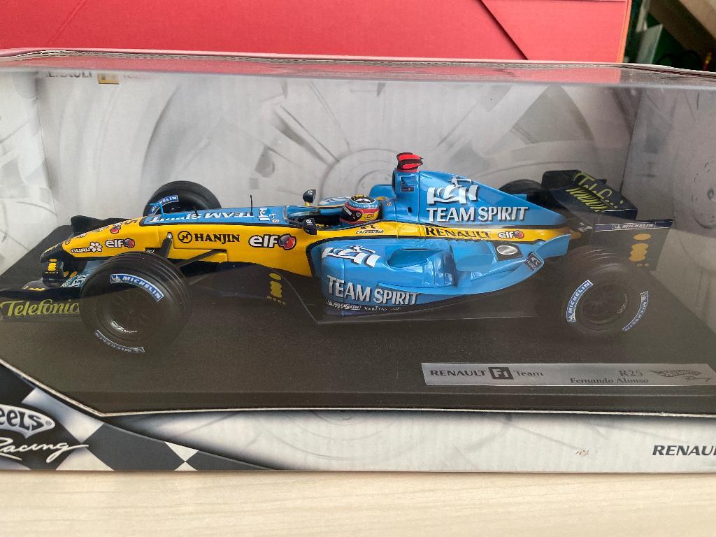 Fernando Alonso R25, Hobby en Vrije tijd, Modelauto's | 1:18, Ophalen of Verzenden, Nieuw