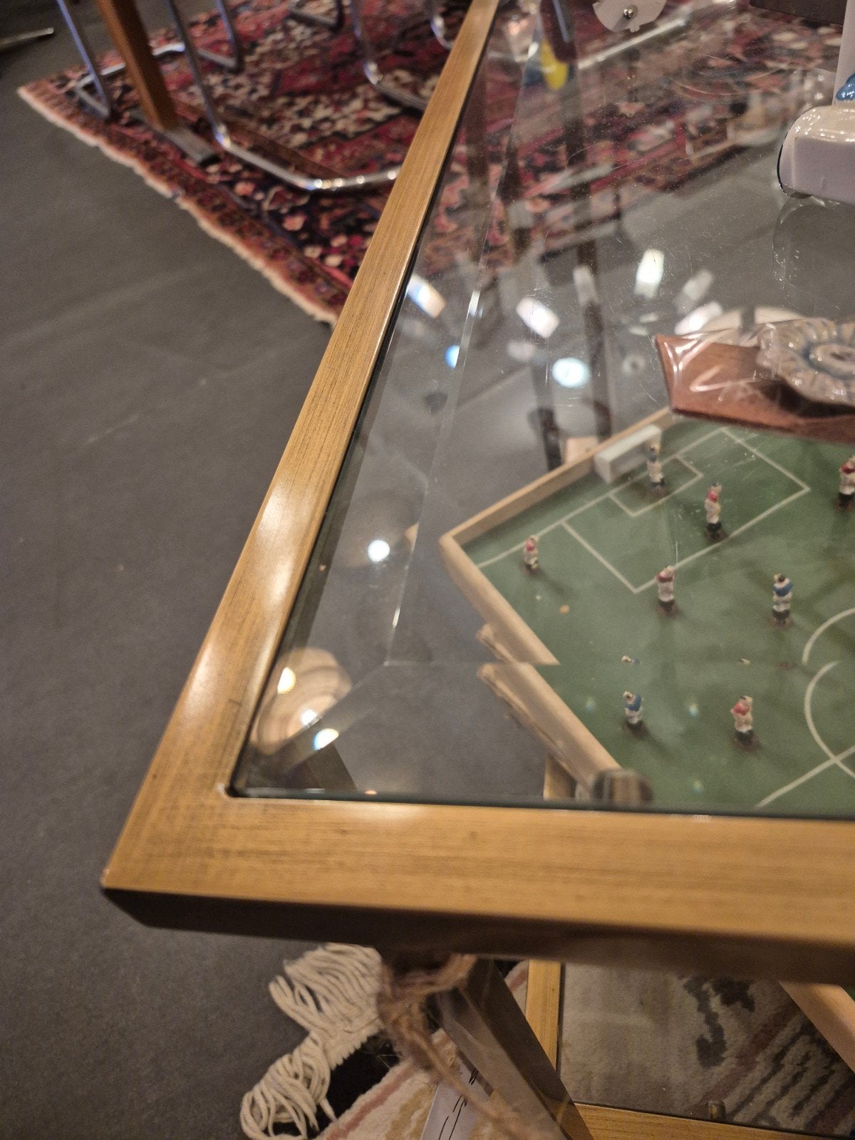 Vintage Salontafel met Glazen Blad met messing rand, Ophalen