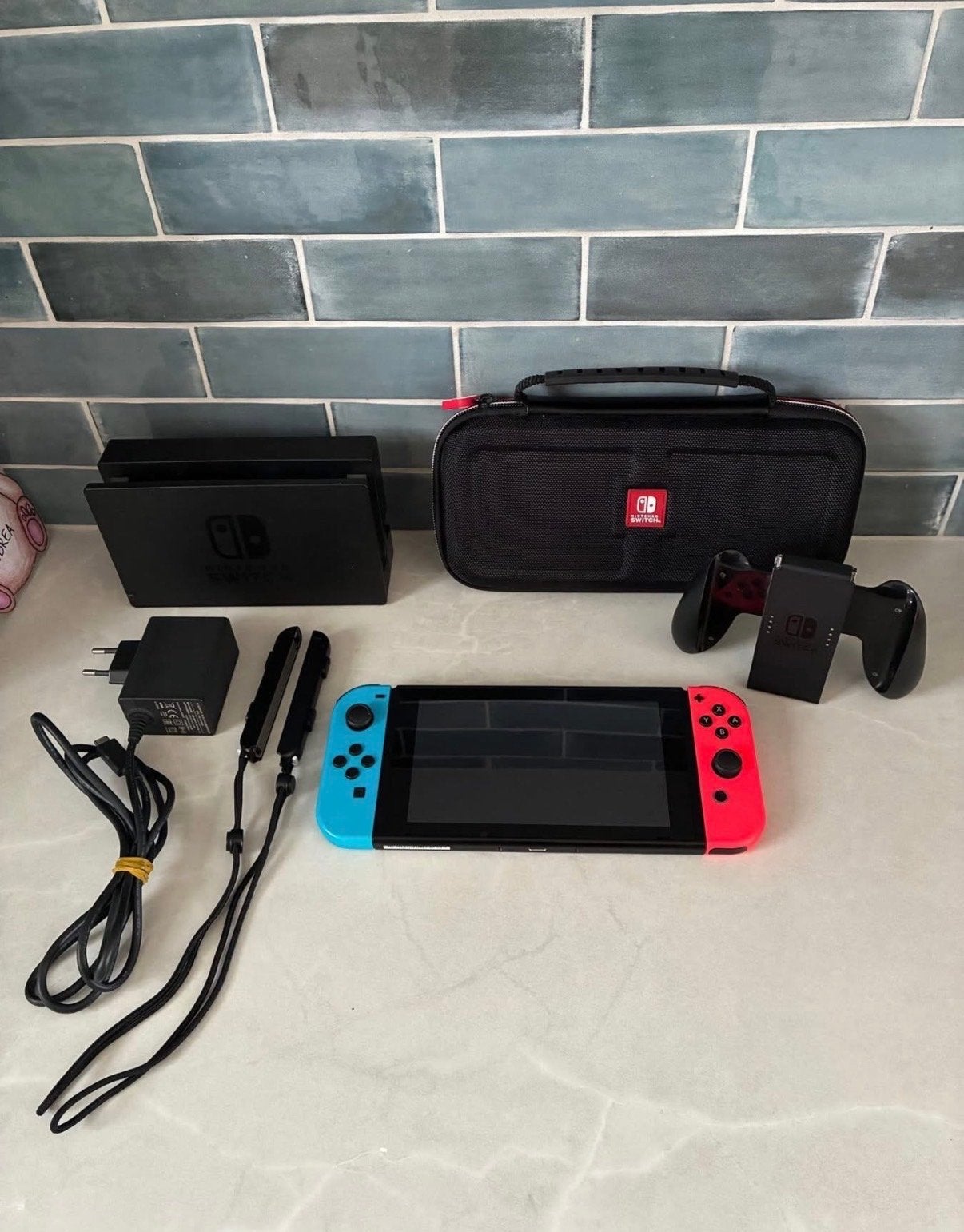 Nintendo Switch met 64GB SD-kaart en HDMI-kabel, Gebruikt, Verzenden, Met 2 controllers, Switch Original