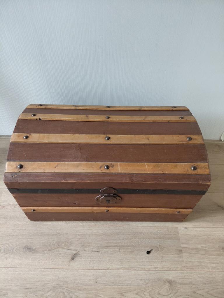 Antieke hutkoffer / scheepskoffer / kist, Ophalen