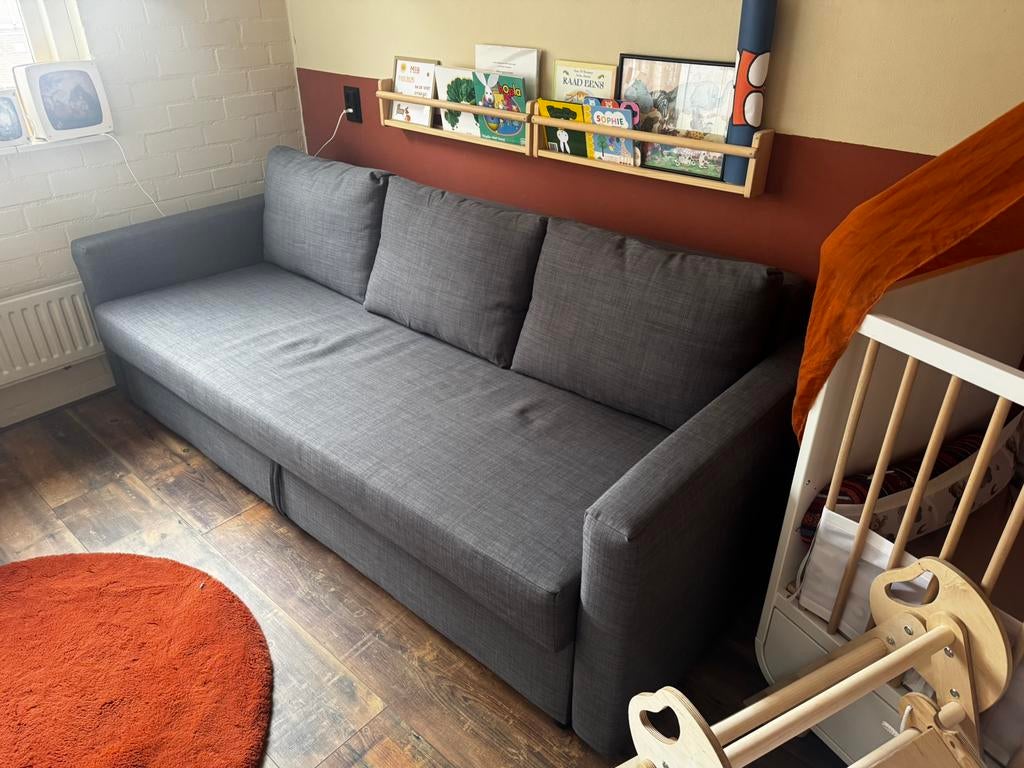 Ikea 3 zitsslaapbank FRIHETEN grijs, Huis en Inrichting, Slaapkamer | Slaapbanken, Ophalen, Tweepersoons, 140 cm, Zo goed als nieuw