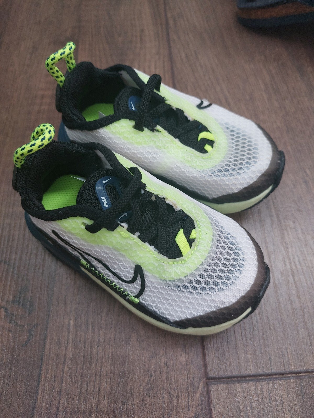 Nike schoentjes maat 21. Limited edition 1x gedragen., Ophalen of Verzenden, Nieuw, Jongetje of Meisje, Schoentjes