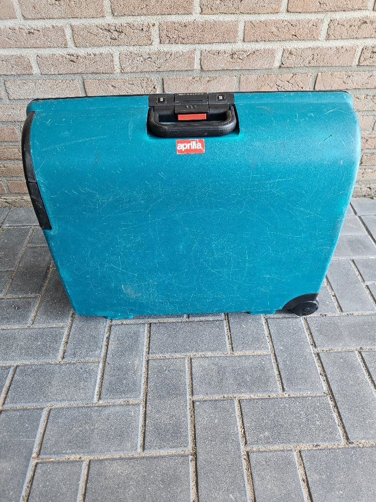 groene CARLTON koffer met cijferslot 64 b x 21 d x 51 h, Sieraden, Tassen en Uiterlijk, Koffers, Overige materialen, Gebruikt