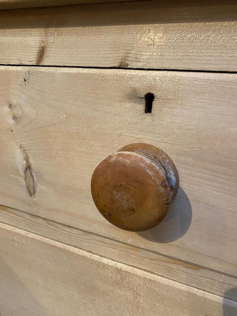Een Engelse grenen ladekast kast dressoir, Antiek en Kunst, Ophalen