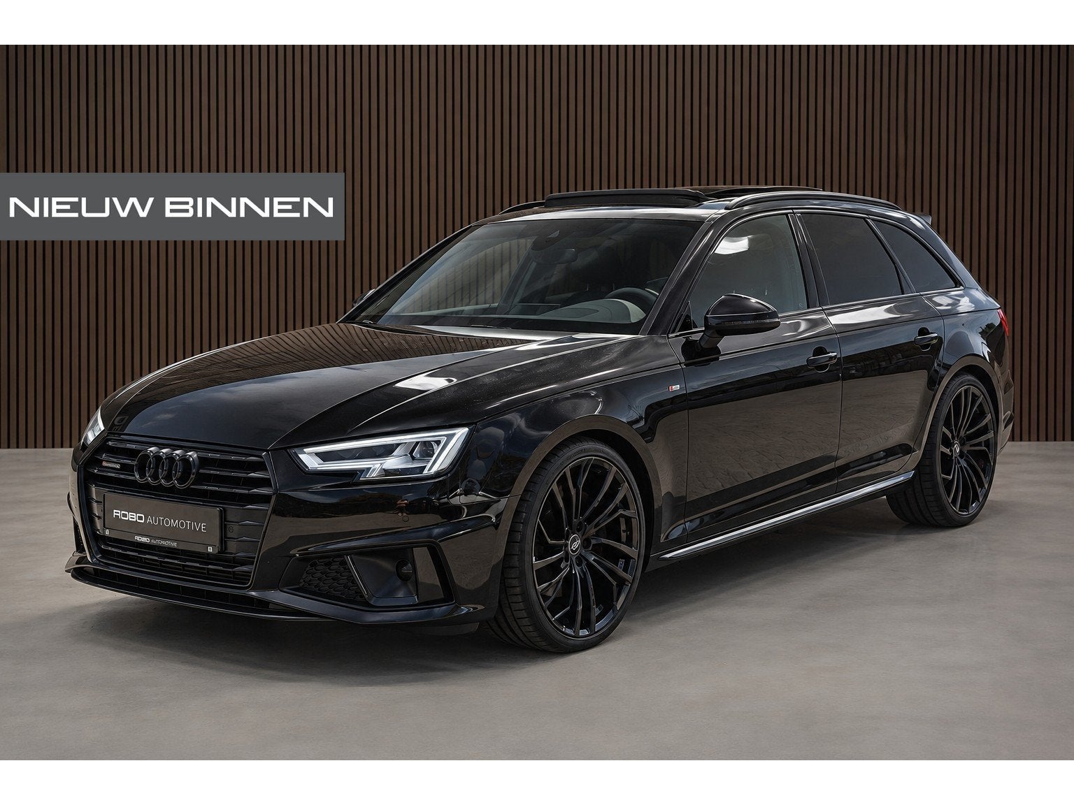 Audi A4 Avant 45 TFSI quattro Sport S line black edition S-L, Auto's, Automaat, 15 km/l, Gebruikt, 4 cilinders