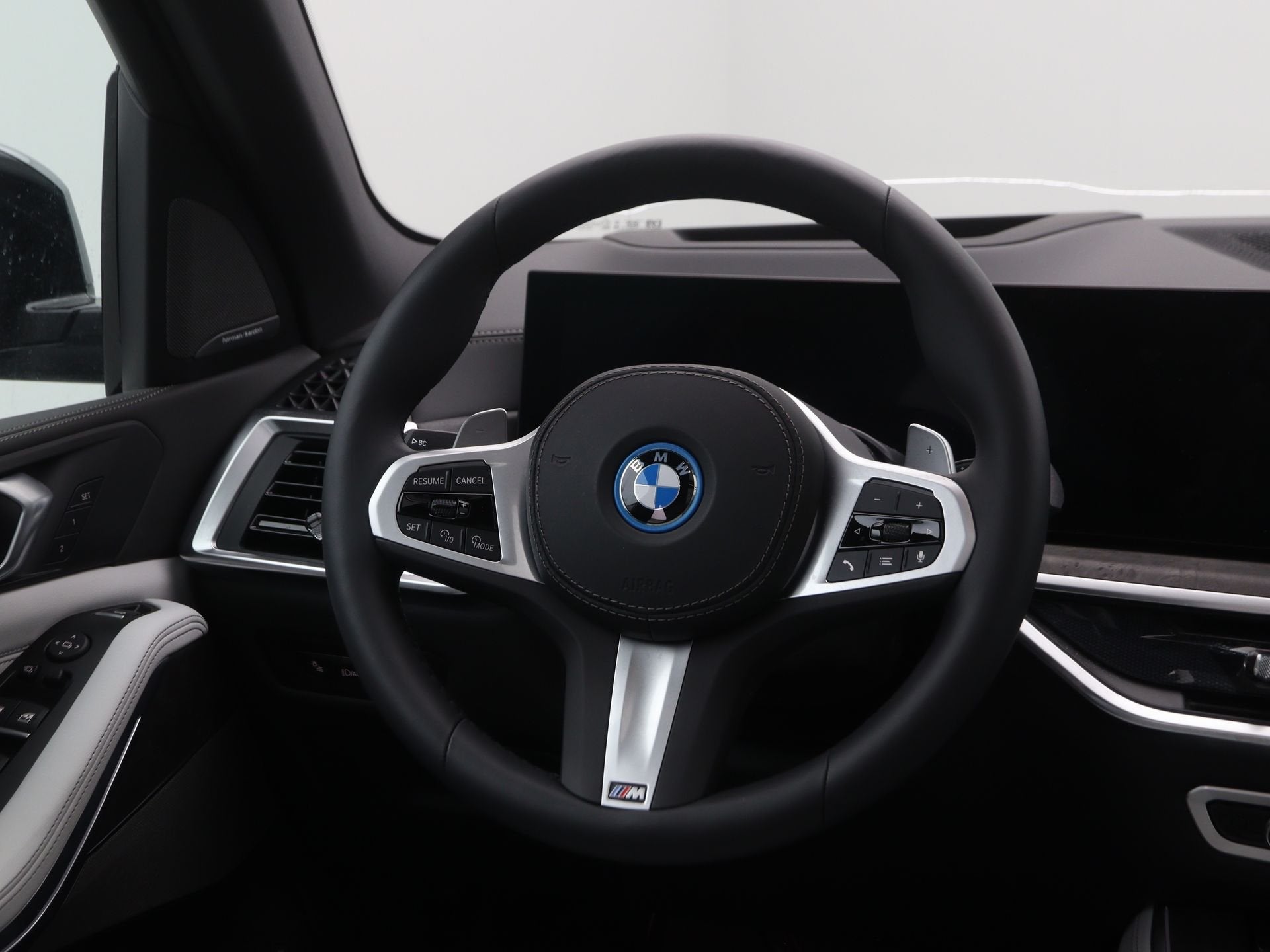 BMW X5 xDrive50e SoH 100% (bj 2025, automaat), Auto's, Automaat, Gebruikt, X5, 2395 kg
