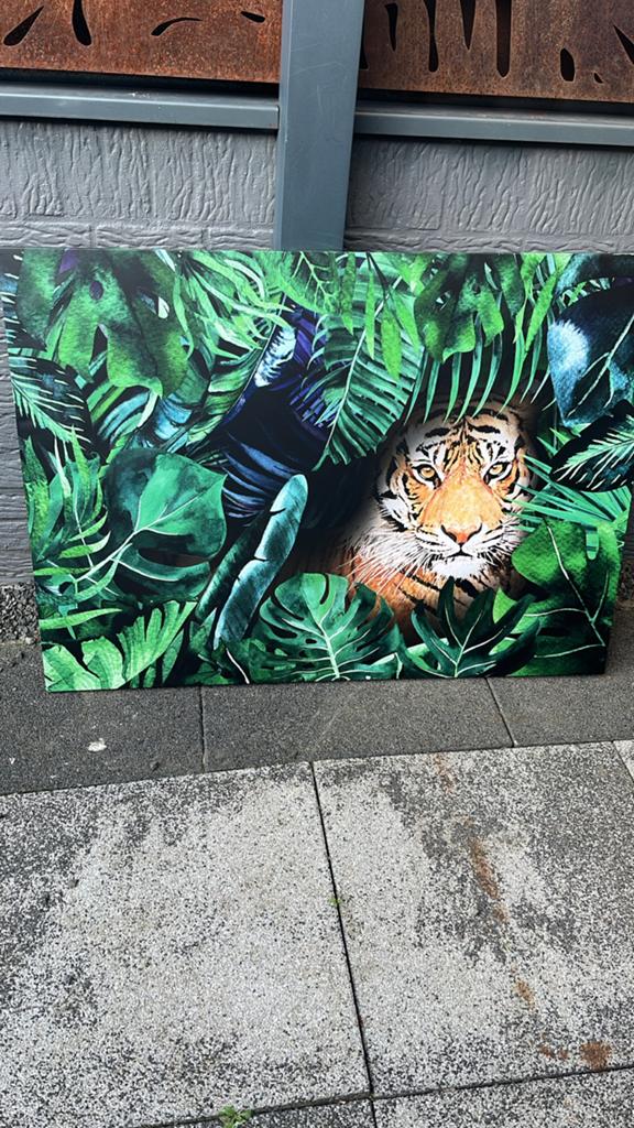 Schilderij Tijger in Jungle - 116x84 cm, Ophalen