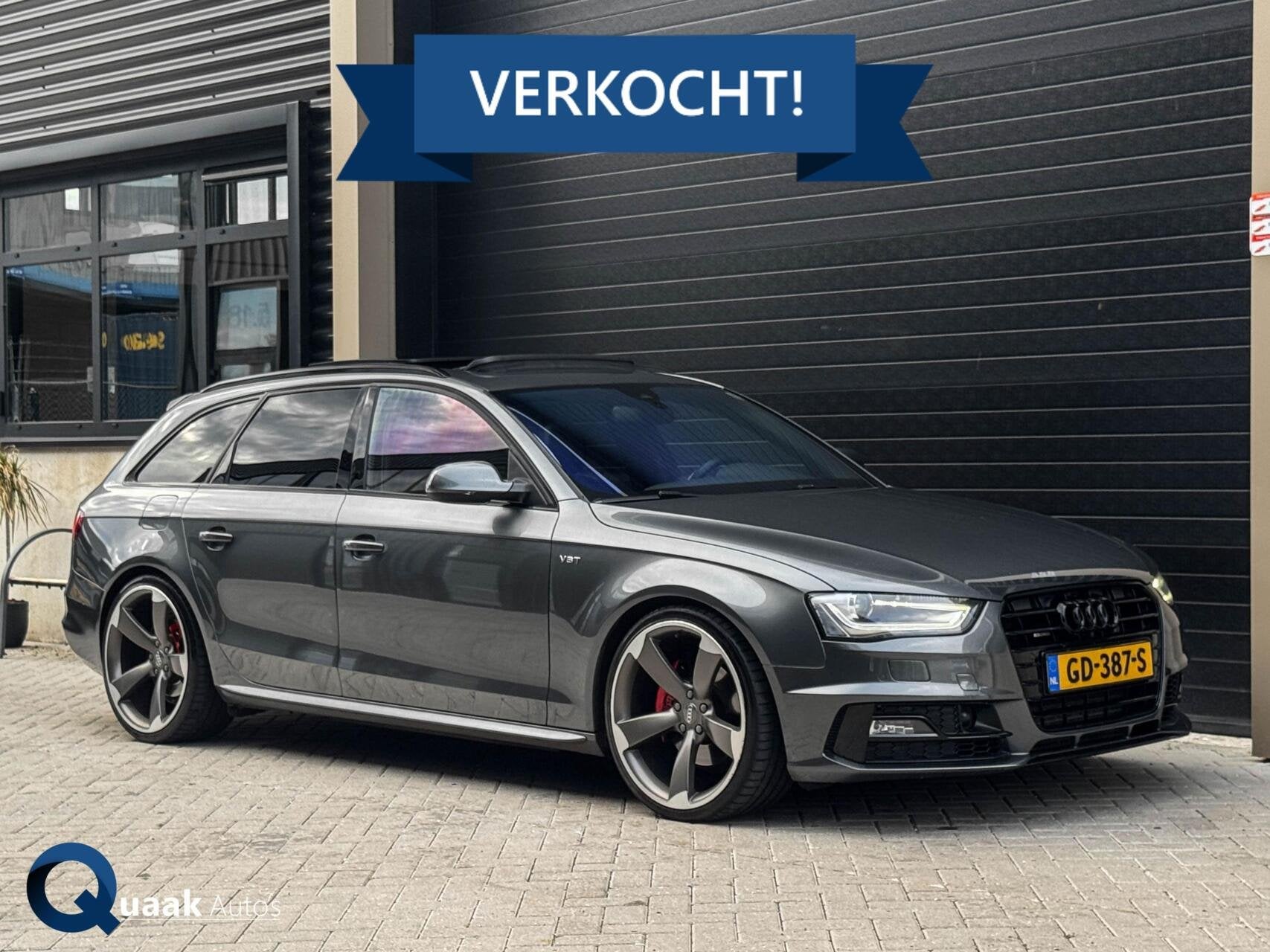 Audi A4 3.0 TDI Quattro S-Line Competition | PANO | TREKHAAK, Automaat, Euro 5, Gebruikt, 1700 kg