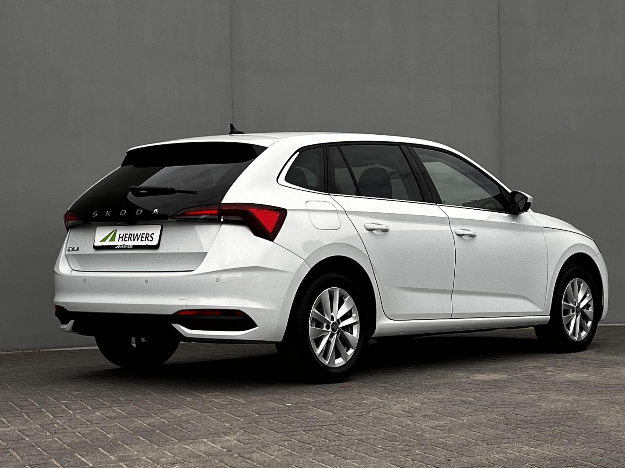 Skoda Scala 1.0 TSI DSG Automaat Selection / Garantie tot 6-, Auto's, Euro 6, Wit, 19 km/l, 3 cilinders