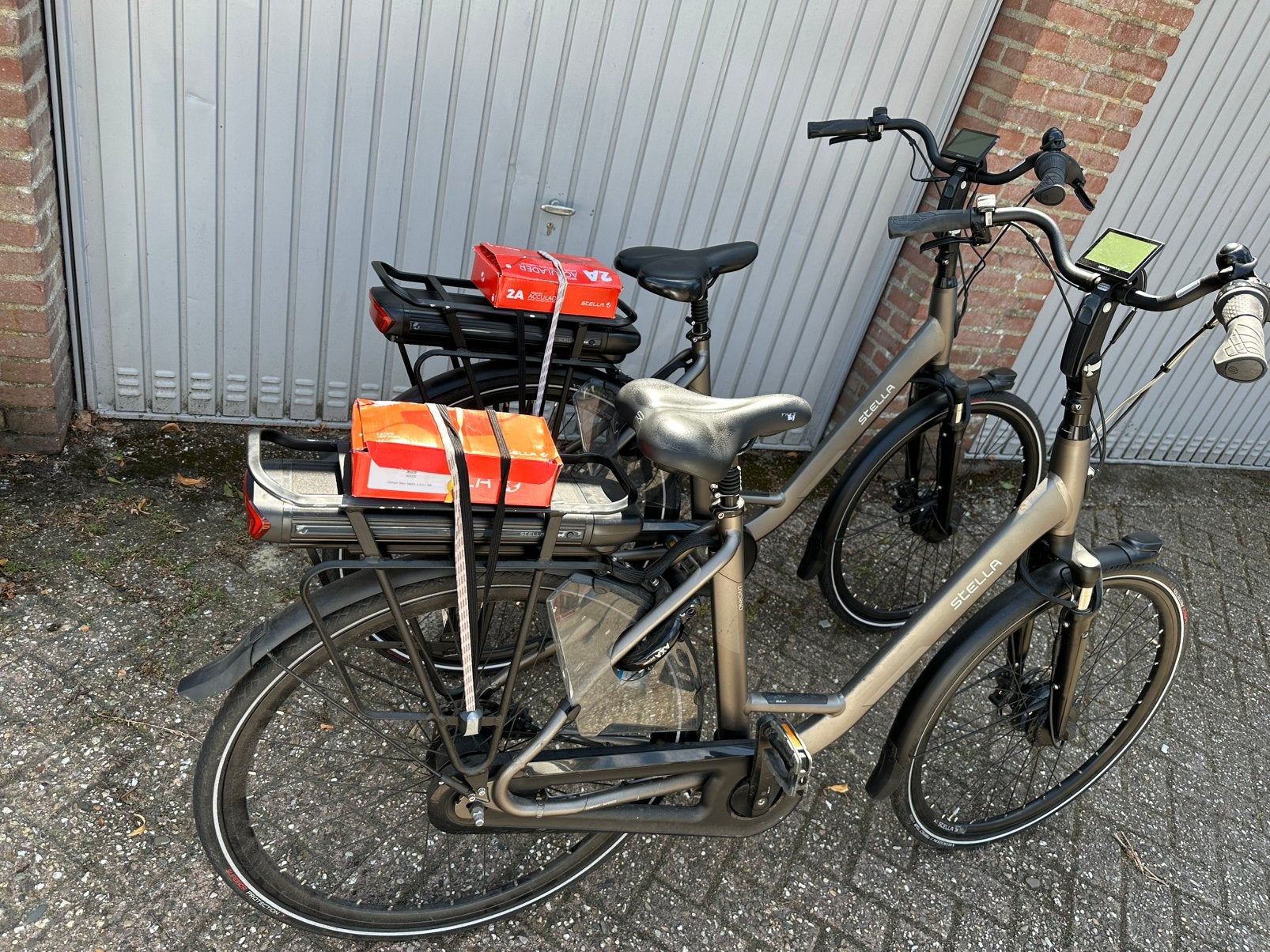 2 x stella, 51 tot 55 cm, Ophalen, Zo goed als nieuw, Overige merken