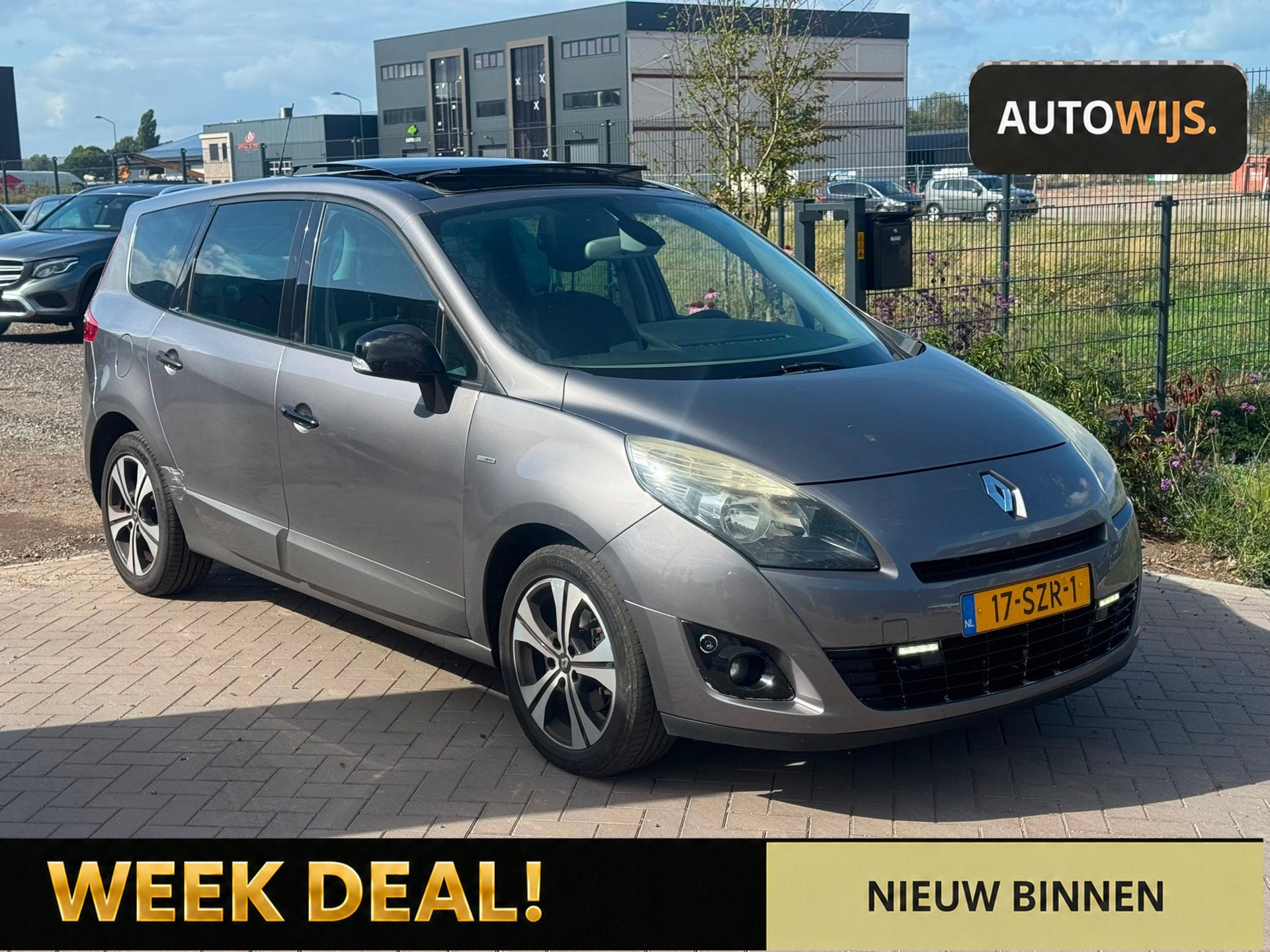 Renault Grand Scénic 2.0 Bose|AUT|PANO|BOSE|NL AUTO|TREKHAA, Auto's, Gebruikt, Zwart, 4 cilinders, Leder en Stof