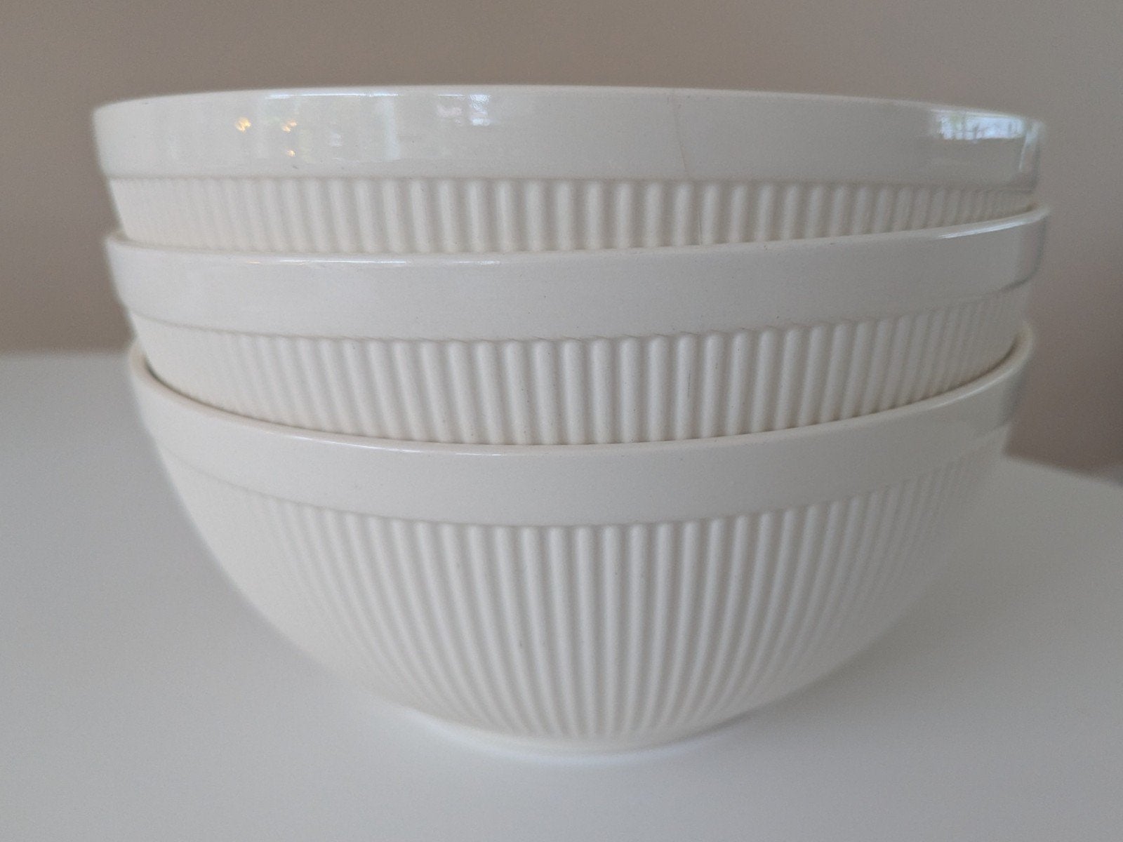 Set van 3 grote Wedgwood Windsor schalen - 23 cm, Gebruikt, Klassiek, Ophalen of Verzenden, Schaal of Schalen