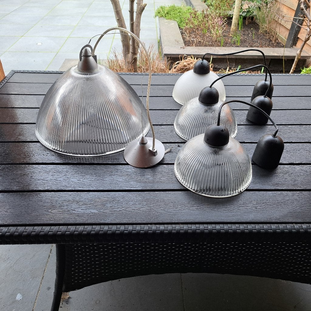 Set van 4 mooie hanglampen met glazen kap, Ophalen of Verzenden, Zo goed als nieuw, Glas, 50 tot 75 cm
