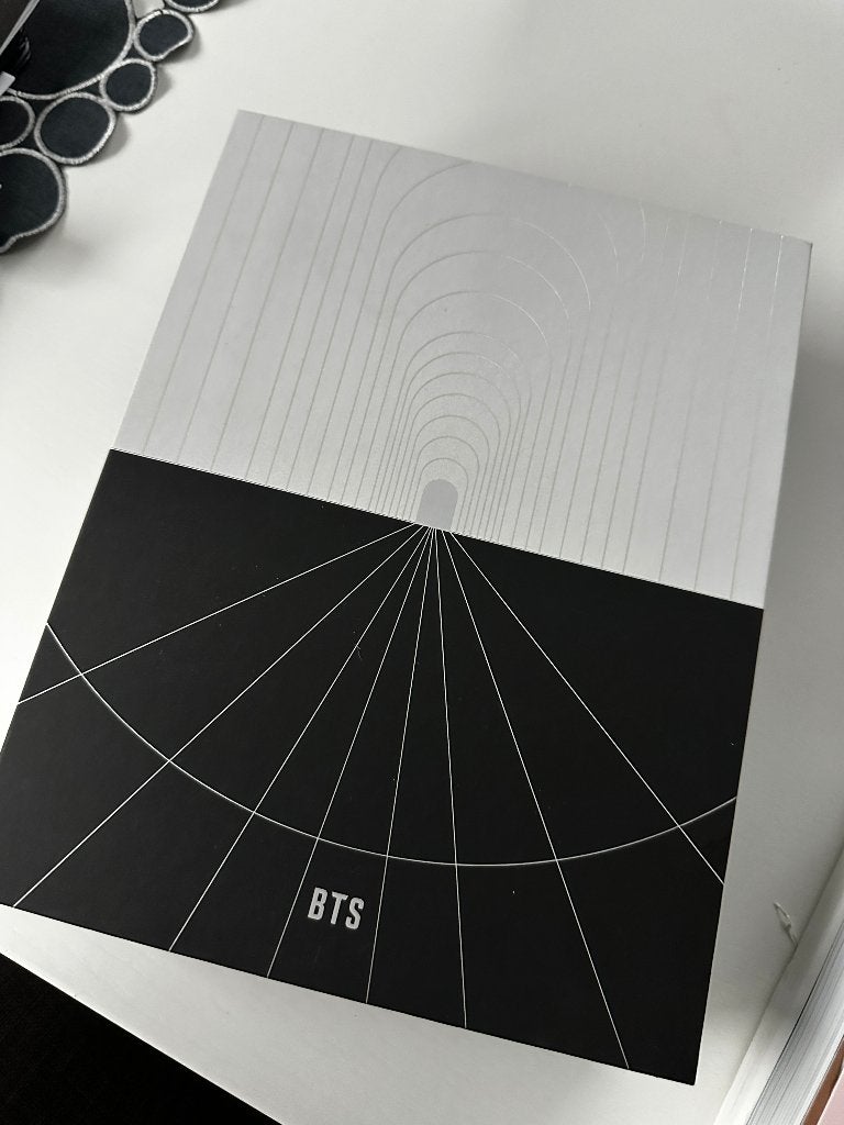BTS Map of the soul concept book - JK Jungkook photocards, Ophalen of Verzenden, Zo goed als nieuw, Foto of Kaart