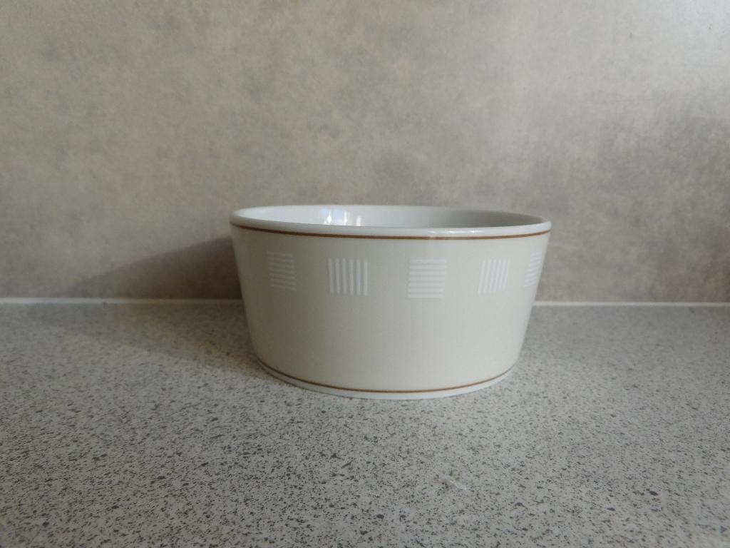 Kom 12 cm. Sahara Art & Design, Ophalen of Verzenden, Zo goed als nieuw, Kom(men), Overige stijlen