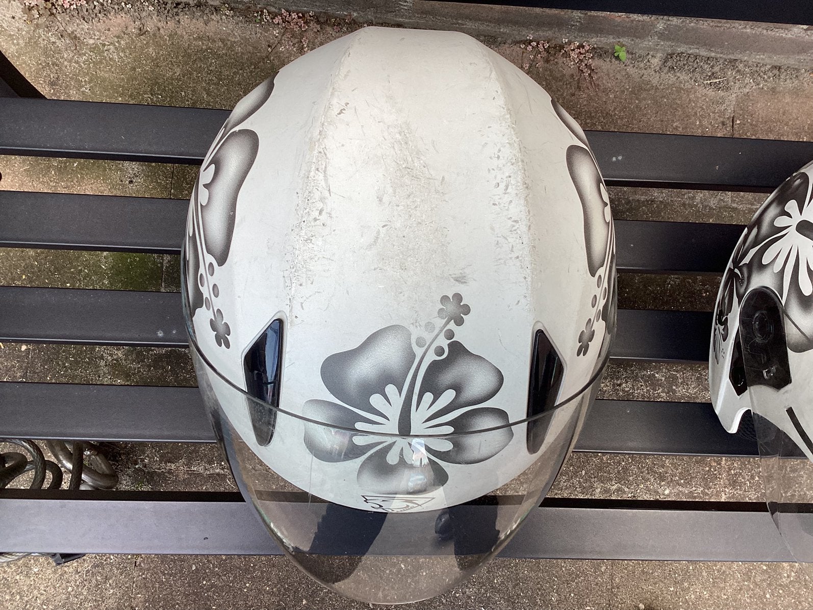 1 retro scooterhelm (de large helm is al verkocht), Ophalen, Gebruikt, Medium
