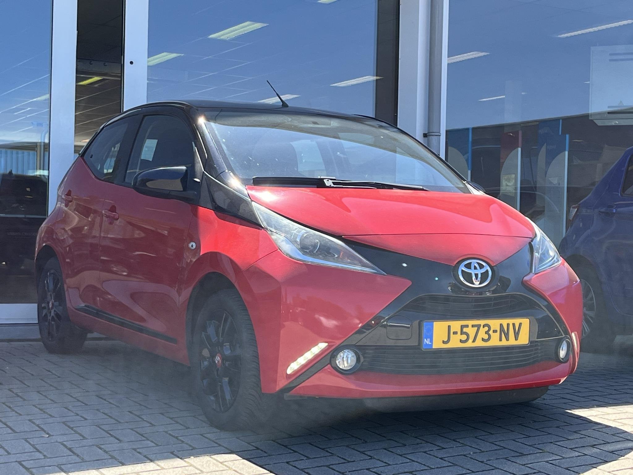 Toyota Aygo 1.0 VVT-i x-cite | Airco | Achteruitrijcamera |, Voorwielaandrijving, Stof, Gebruikt, Euro 6