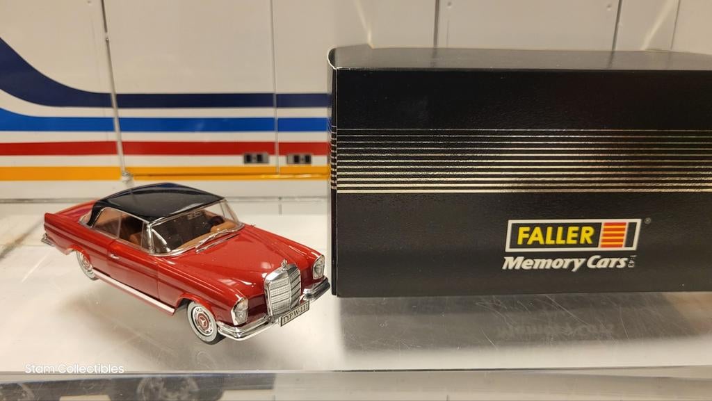 Faller Memory Cars Mercedes-Benz W111 220SE Coupe Red/Black, Overige merken, Auto, Ophalen of Verzenden, Zo goed als nieuw