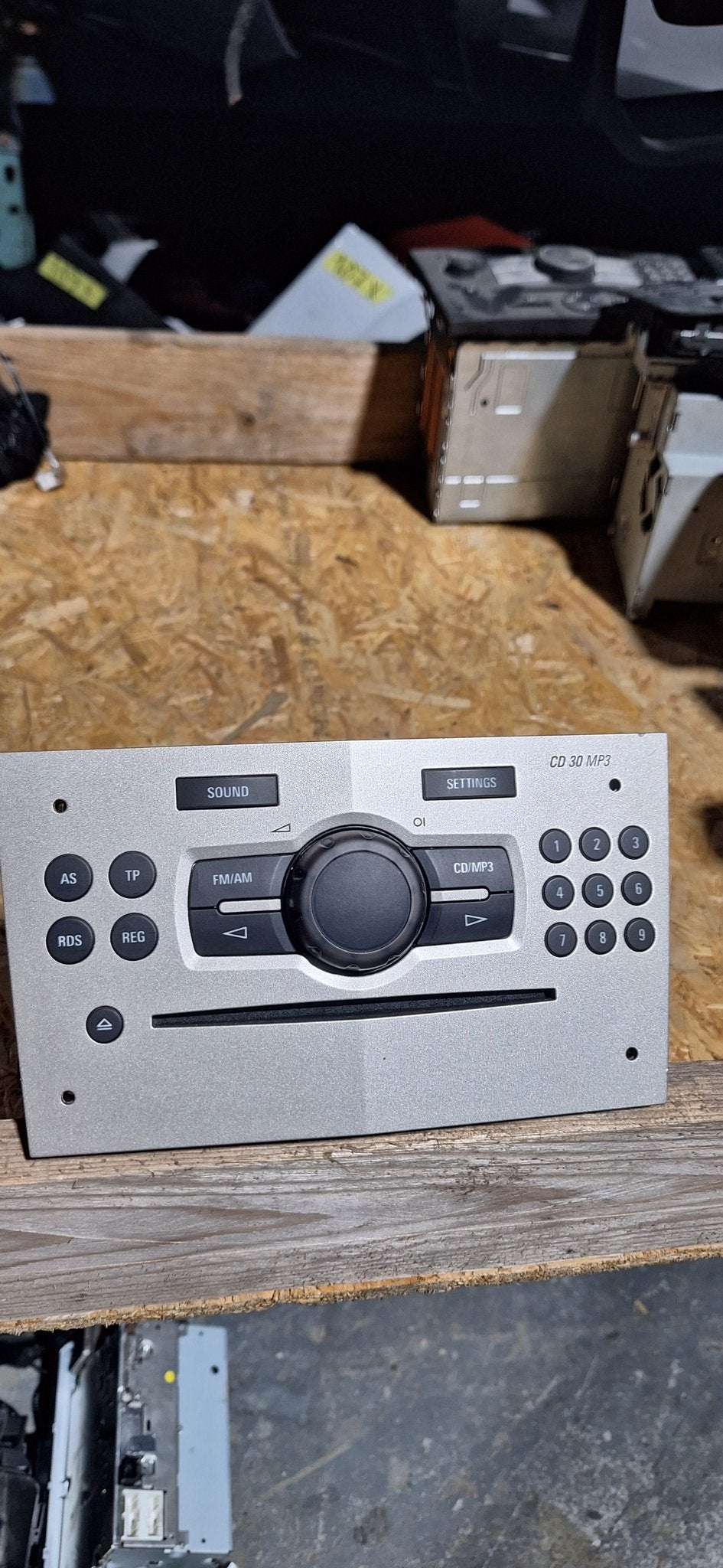 Opel Corsa D Radio/CD/DVD/GPS hoofdunit, Auto diversen, Gebruikt, -, -, Ophalen of Verzenden
