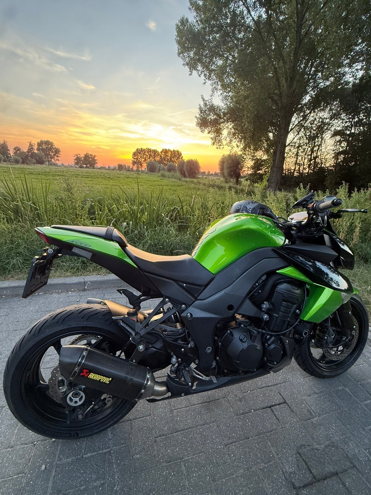 Kawasaki Z1000 2011 ABS   Full Akra, Particulier, Naked bike