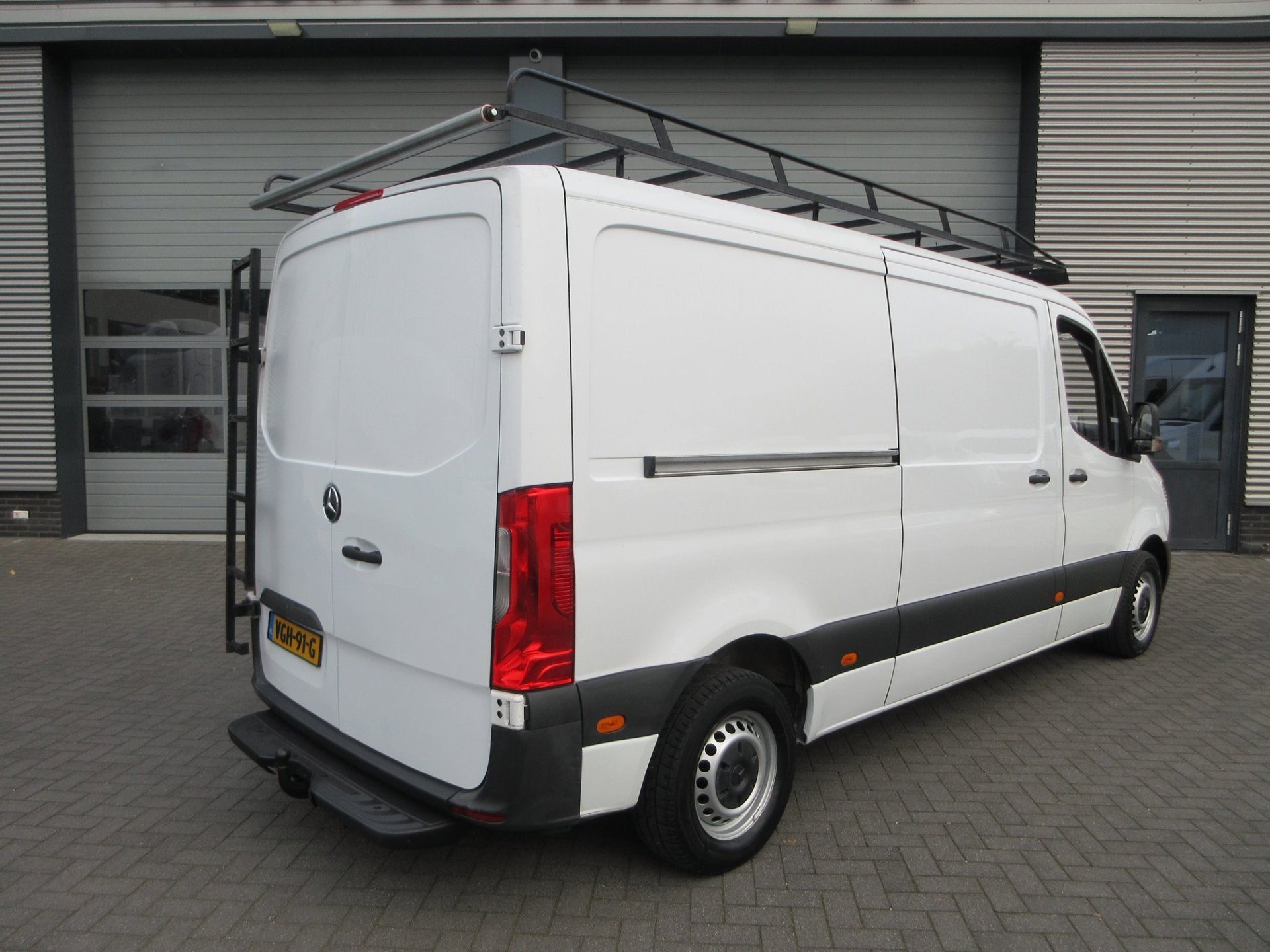 Mercedes-Benz Sprinter 314 2.2 CDI L2H1 airco ,3 zits ,trekh, Auto's, Voorwielaandrijving, Gebruikt, Euro 6, 2096 kg