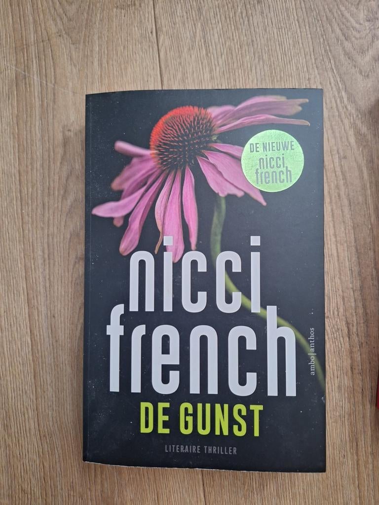 Nicci French - De Gunst (Literaire Thriller), Ophalen, Zo goed als nieuw, Nicci French, Nederland