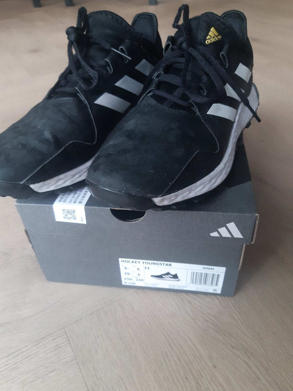 Adidas Youngstar hockeyschoenen maat 39 1/3, Ophalen of Verzenden, Gebruikt, Schoenen