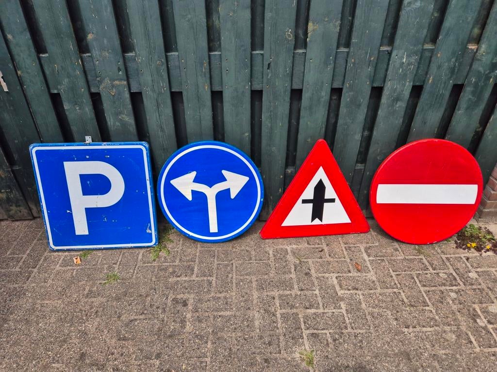Verkeersborden collectie - Diverse borden, Ophalen