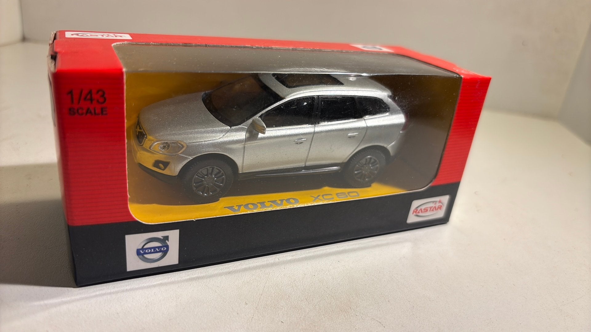 Volvo xc60 grey rastar 1.43, Overige merken, Auto, Ophalen of Verzenden, A
