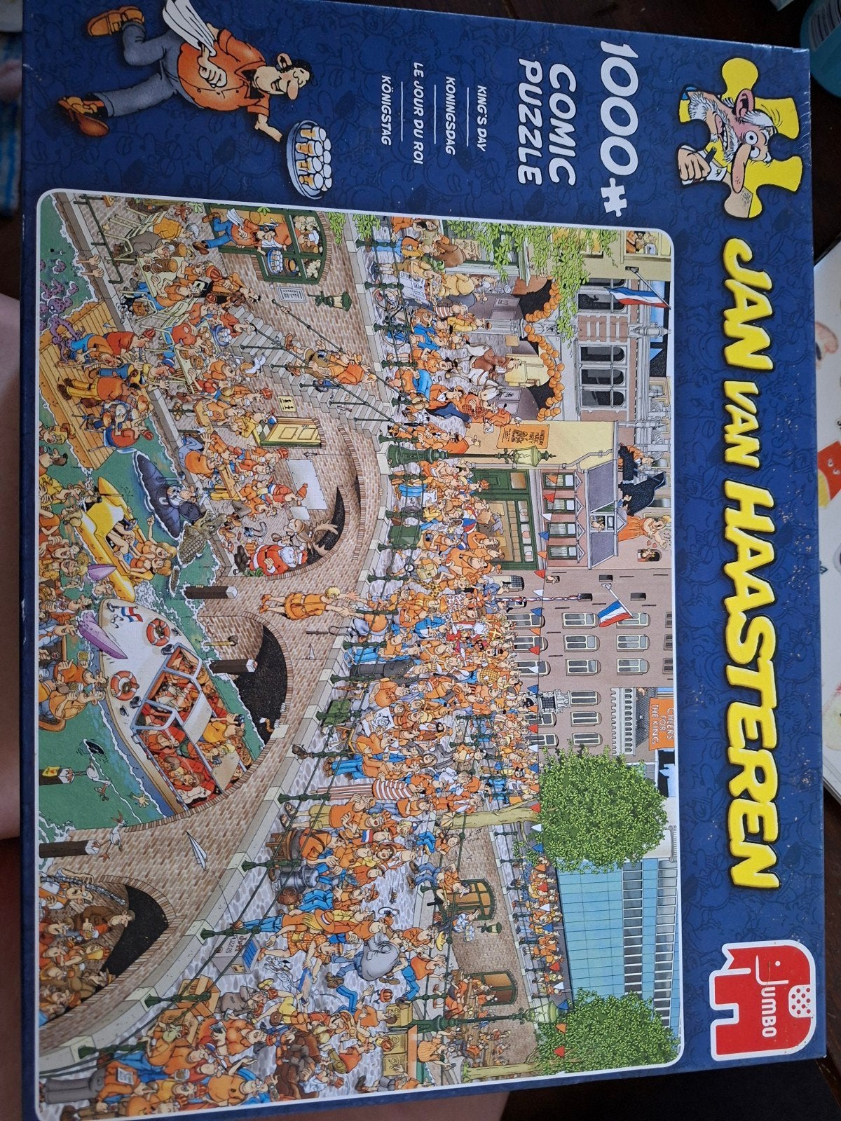 Jan van Haasteren Koningsdag 1000 stukjes, Ophalen of Verzenden, 500 t/m 1500 stukjes, Zo goed als nieuw, Legpuzzel