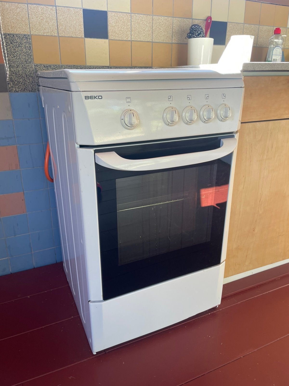 Beko fornuis met oven op flessengas butaan, Ophalen, Gebruikt, 4 kookzones, Gas