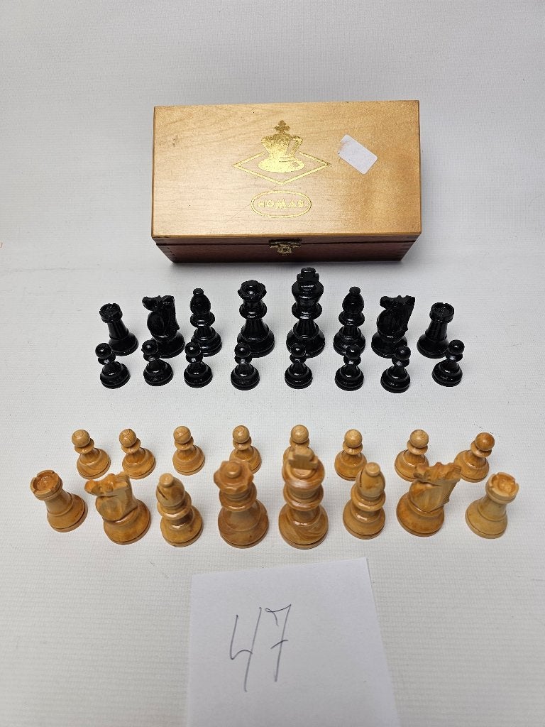 # Homas schaakset in kistje set 47, Hobby en Vrije tijd, Gezelschapsspellen | Bordspellen, Ophalen of Verzenden, Gebruikt