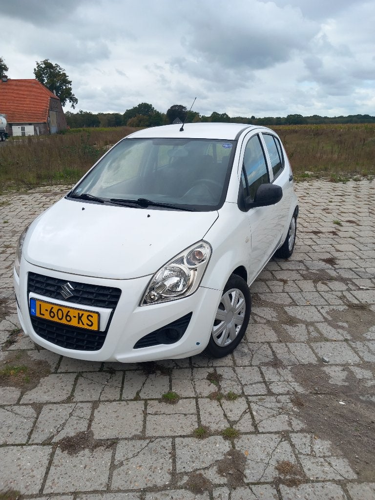Suzuki Splash 1.0 2012 Wit, Stof, 31 €/maand, Handgeschakeld, Particulier