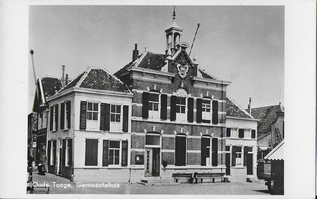 Oude Tonge Stadhuis Oude Gelopen Ansichtkaart ( 2000 ), Ophalen of Verzenden, 1960 tot 1980, Gelopen, Zeeland