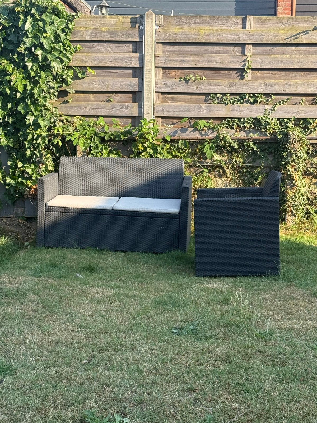 Gratis loungeset met lichte beschadigingen, Ophalen, Gebruikt, 3 zitplaatsen, Loungeset