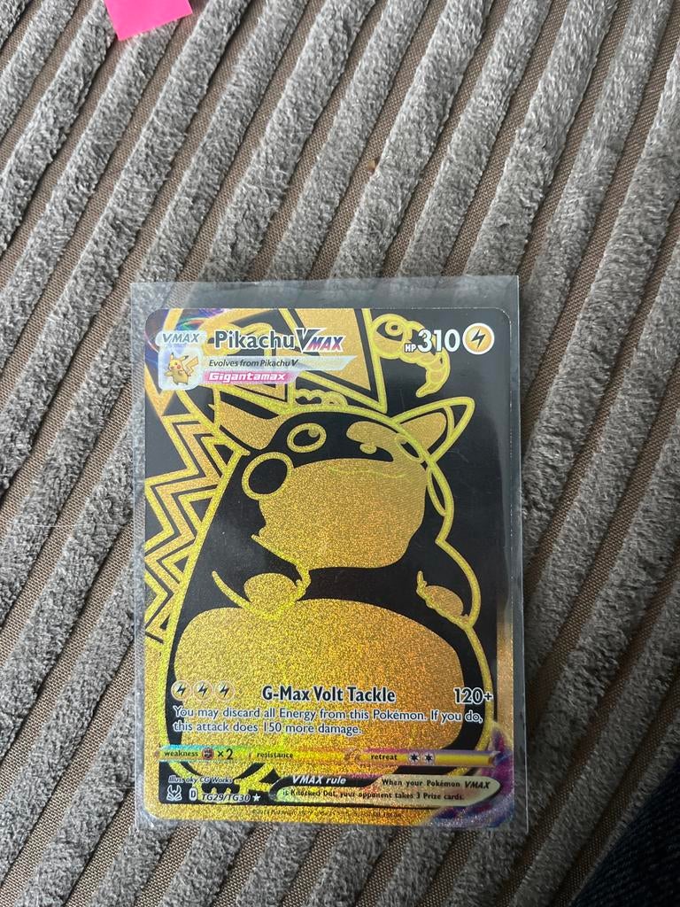 Pokemon kaart pikachu vmax gold, Ophalen of Verzenden, Zo goed als nieuw, Losse kaart, Foil