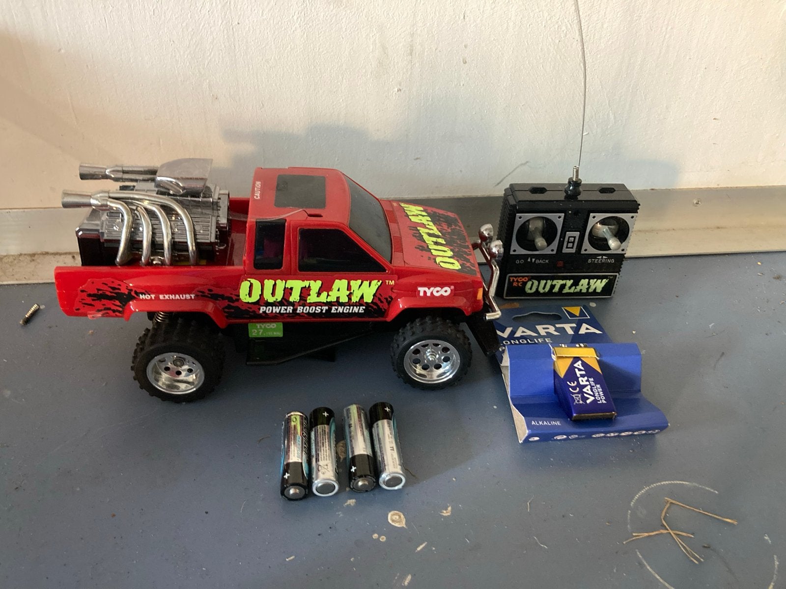 Tyco Outlaw RC Truck - Afstandsbediening defect, Hobby en Vrije tijd, Gebruikt, Groter dan 1:32, Truck, Ophalen
