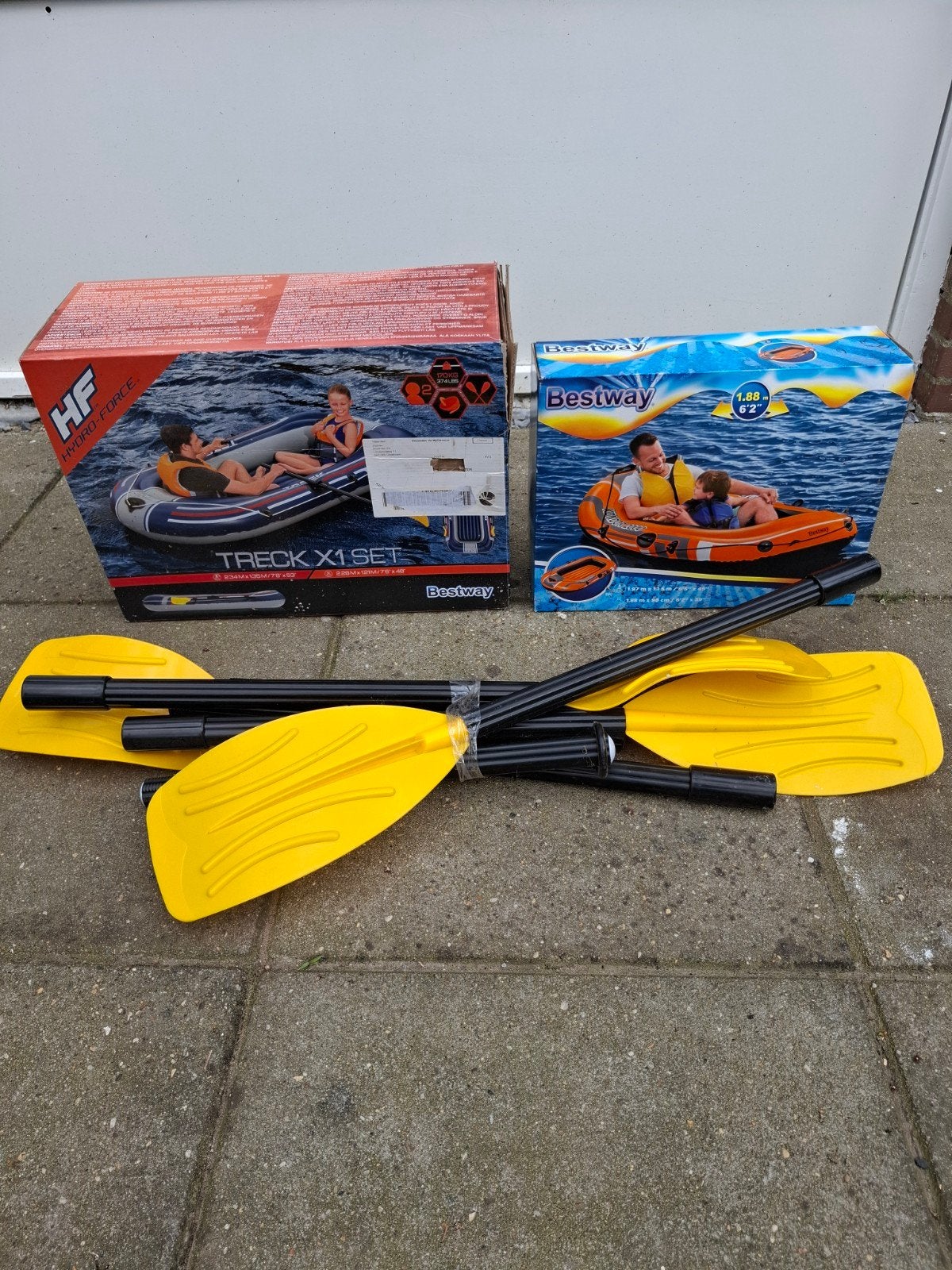 Opblaas boot 2X met peddels, Ophalen of Verzenden, Zo goed als nieuw, Enkelbladige peddel