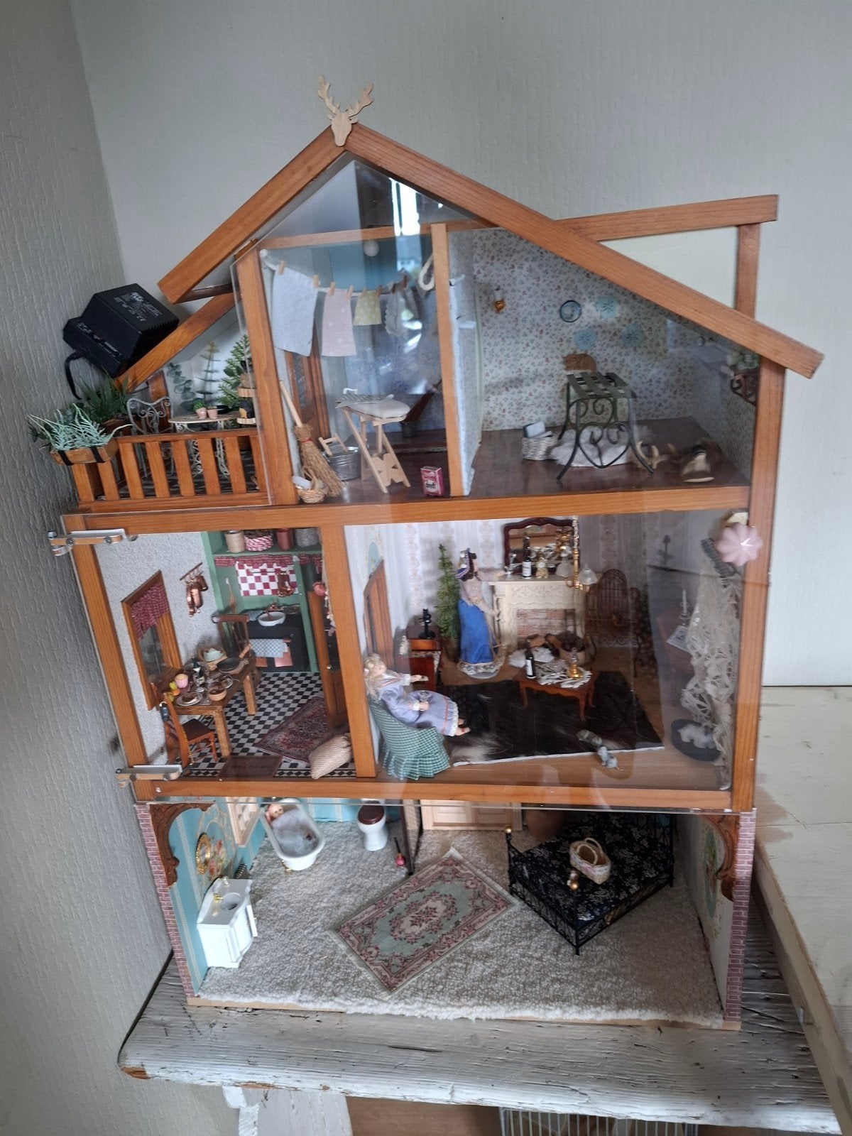 Compleet poppenhuis, Verzamelen, Poppenhuizen en Toebehoren, Ophalen, Gebruikt, Poppenhuis
