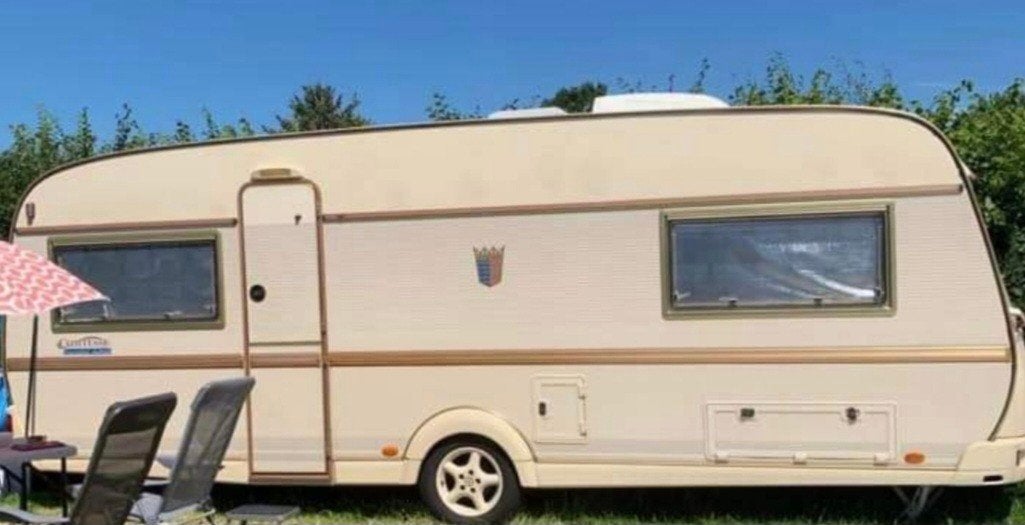 Tabbert Comtesse met Voortent en Airco, Vast bed, Rondzit, Tabbert, Openslaande ramen