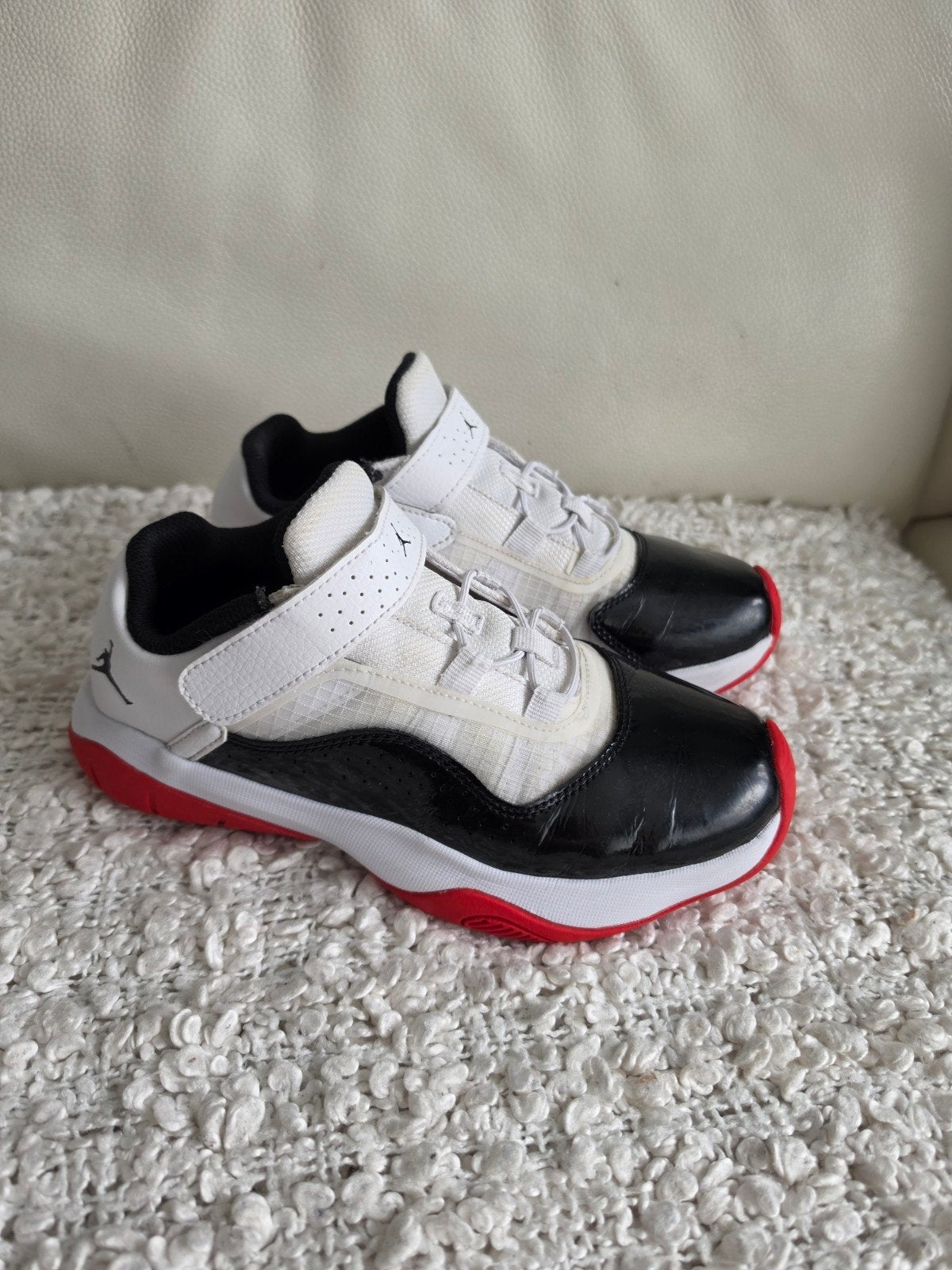 Nike Jordan Air 11 sneakers maat 35 - In heel goede staat, Kinderen en Baby's, Ophalen of Verzenden, Zo goed als nieuw, Jongen of Meisje